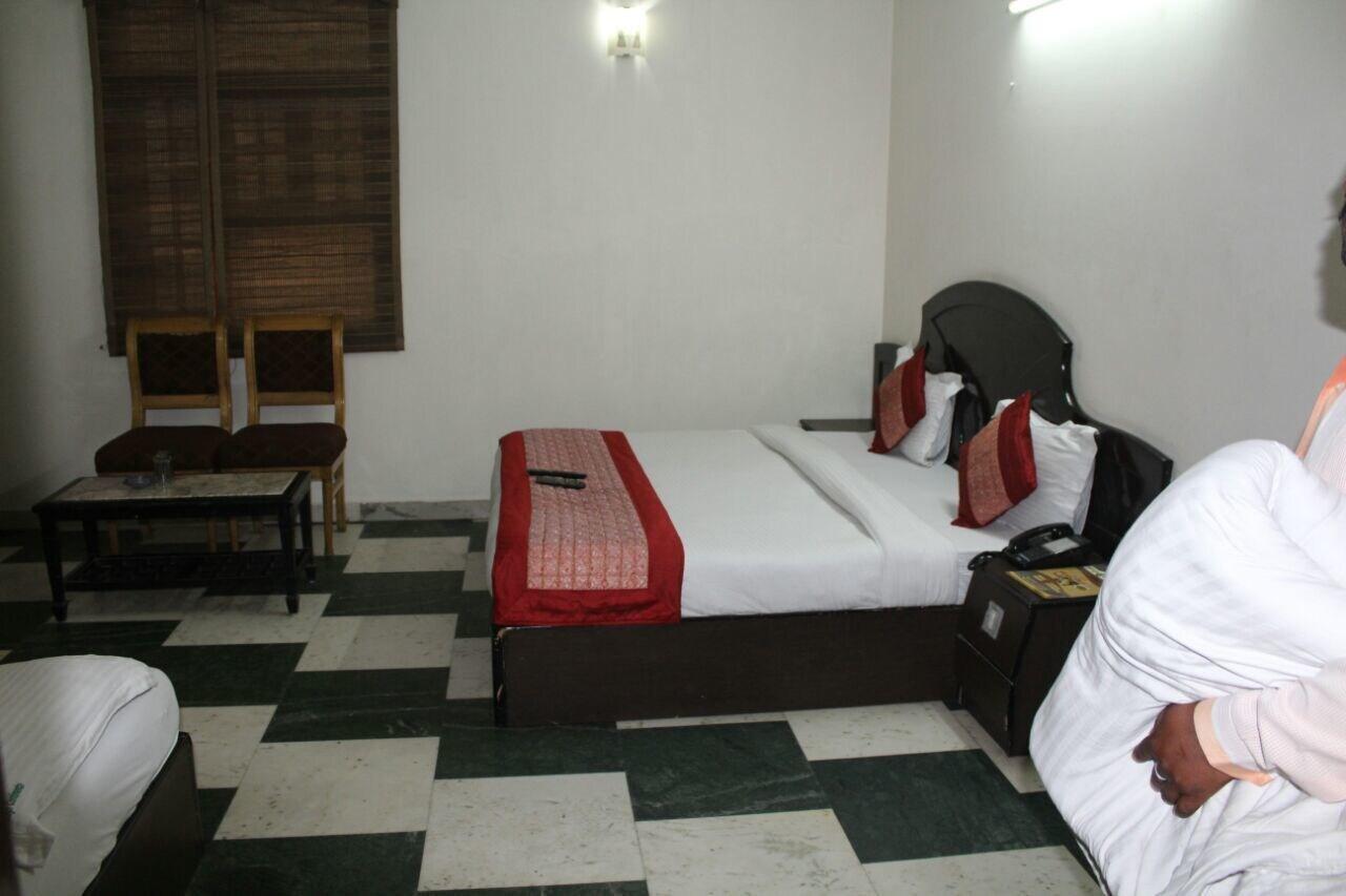 Hotel Singh Continetal Delhi  Luaran gambar